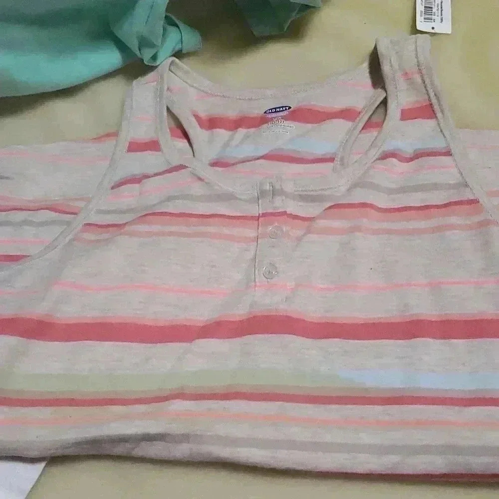 Pre-bundled Old Navy & Target Bundle of girl shirts - Picture 8 of 9